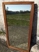 Spiegel mit 
Rahmen aus 
Palisander aus 
den 1960er 
Jahren. 
Dänische 
Moderne. 
Abmessungen: 
HxB ...