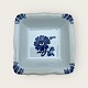 Royal 
Copenhagen, 
Aluminia, 
Trankebar, 
Small dish, 
Flower #4067/ 
1270, 7.5cm/ 
7.5cm, Design 
...