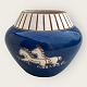 Haunsø-Keramik, 
Vase mit 
Pferden, blaue 
Glasur, 14 cm 
breit, 11 cm 
hoch *Guter 
Zustand*