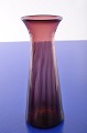 Violettfarbenes 
Hyazinthvase, 
Höhe 21,3 cm. 
Hyazinthenvase, 
hergestellt in 
vielen 
dänischen ...