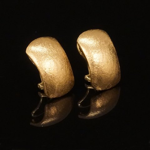 Ein Paar Ohrclips aus 14kt Gold. Masse: 11x18mm