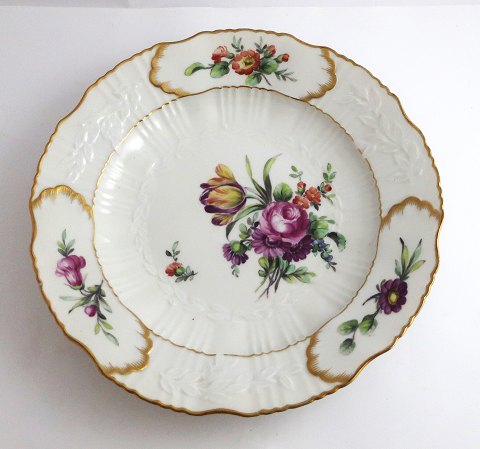 Royal Copenhagen. Saxon flower dinner plate. Luxury edition. Diameter 23 cm. 
Model 1355. (1 quality)