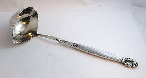 Georg Jensen. Sølv (925). Konge. Potageske, stor. Længde 34 cm.