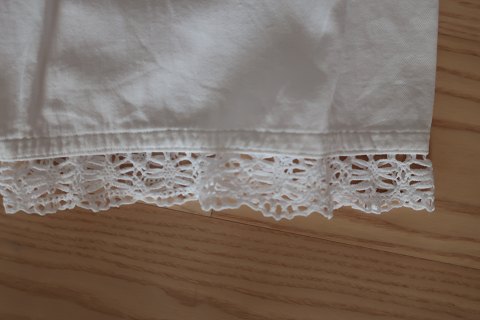 Schöne alte Mameluck mit Stickerei handgemacht
Eine schöne Bekleidung
In gutem Zustand
