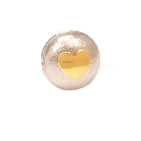 Ole Lynggaard 18kt whitegold heart clasp with two 
hearts. D: 11mm