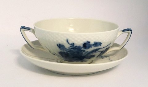 Königliches Kopenhagen. Blaue Blume, svejfet. Brühebecher. Modell 1872. 
Durchmesser 13 cm. (4 Wahl)