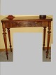 Spieltisch / 
Teetisch aus 
Mahagoni Late 
Empire um das 
Jahr 1850-80
