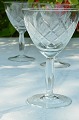 "Wien Antik" 
Glas Hersteller 
von Lyngby. 
Rotwein Glas, 
Höhe 13cm. 
Tadelloser 
Zustand.