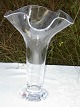 Orrefors 
Schweden. Glas 
Vase, Signed A 
N. 1758/23. 
Höhe 27,5 cm. 
Tadelloser 
Zustand.