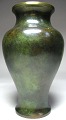 Bronze-Vase, 
Dänemark, 1930, 
grün patiniert, 
signiert: 
Bronze. H:. 18 
cm. Schöner 
Zustand.