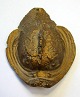 Delphinkopf in 
Zinn, 17. 
Jahrhundert. 
&Uuml;ber 
gemalt mit 
Goldbronze. L:. 
11 cm. B.: 9 
...