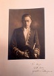 Fotografie von 
Yoshitomo 
Tokugawa 1911 - 
1992), Japan, 
mit Widmung. 
Fotografie 
genommen von 
...