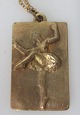 Halskette von 
Annelise Berner 
in Bronze. 
1920-1930 
Dänemark. 
Rechteckige 
Form mit 
Dekoration in 
...