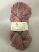 Mohair Bouclé Mix
Mohair Bouclé Mix ist ein Naturprodukt von der 
höchsten Qualität von den Angoraziegen aus Süd 
Afrika.
Diese Farbe ist: Rosa mix, Farbenr. 1038
Knäuel mit 100 Gramm