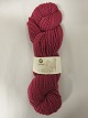 Roving
Roving ist ein Naturprodukt von der höchsten 
Qualität von den Angoraziegen aus Süd Afrika
Diese Farbe ist: Rhododendron, Farbenr. 4017
Knäuel mit 100 Gramm