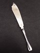 Kent  cake 
knife 28 cm. 
Horsens Silver 
item No. 446121
Stock:1