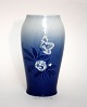 Bing & 
Grøndahl, 
Julerose, Vase 
stor. Nr. 682. 
Højde 21,5 cm. 
II. sortering. 
Pris: 300 kr. 
stk. ...