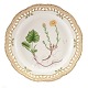 Royal 
Copenhagen 
Flora Danica 
grosser Teller 
3526
Guter Zustand
D: 27cm
"Tussilago 
Farfara L"