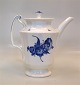 Kongelig 
Porcelæns 
8502-10 
Kaffekande 23 
cm (126) Blå 
Blomst Kantet 
Royal 
Copenhagen Blue 
Flower ...