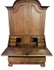 Baroque chatol with drawers made in baroque oak from 1740. A piece of furniture of very high ...