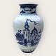 Royal 
Copenhagen, 
Aluminia, 
Trankebar, Vase 
#4011/ 1202, 
26cm høj, 19cm 
bred *Lettere 
...