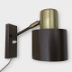 Alfa Wandlampe, 
brauner Schirm 
mit 
Messinggehäuse. 
Design Jo 
Hammerborg, 
hergestellt von 
Fog & ...