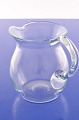 Holmegaard-
Glaswaren, 
kleine 
Glaskanne, Höhe 
14 cm. 
Kapazität  850 
cl. Tadelloser 
Zustand.