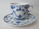 Kaffeetasse mit 
Untertasse, 
Vollspitze, 
1035, Royal 
Copenhagen, 
Dänemark. 
Gestempelt. H: 
6,6 ...