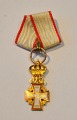 Miniatur-
Ritterkreuz 1. 
Grades in Gold, 
1912 - 1947, 
Dänemark. Mit 
Band. Höhe: 5 
...