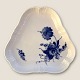 Royal 
Copenhagen
Gebogene blaue 
Blume
Dreieckige ...