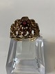 9 carat Gold 
Ladies Ring 
with Red 
Garnets
Stamped HIE 
375
Size 56
Nice and 
well-maintained 
...