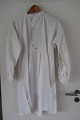 Hemd / Kleid 
aus Flachs 
gemacht, mit 
lange Ärmel
Ein ...