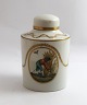 Royal 
Copenhagen. 
Teedose. Modell 
12336-2384. 
Höhe 10 cm. (1 
Wahl)