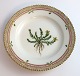 Royal 
Copenhagen 
Flora Danica. 
Kuchenteller. 
Entwurf # 3551. 
Durchmesser 17 
cm. Hypericum 
...