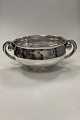 Vintage Georg 
Jensen Sterling 
Sølv Skål / 
Centerpiece No. 
501
Måler 36cm 
lang og 14,5cm 
høj ...