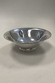 Georg Jensen 
Sterling Sølv 
Skål No. 575 E
Måler 21,6cm x 
7,5cm / 8.50 
inch x 2.95 ...
