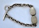 Dänischer 
Silberschmied, 
20. 
Jahrhundert: 
Armband aus 
Sterlingsilber. 
Gestempelt mit 
925 S und ...