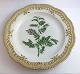 Royal 
Copenhagen 
Flora Danica. 
Teller mit 
durchbrochener 
kante. Entwurf 
# 3574. 
Durchmesser 29 
...