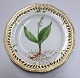 Royal 
Copenhagen 
Flora Danica. 
Mittagessen 
Platte mit 
durchbrochener 
kante. Entwurf 
# 3554. ...