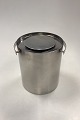 Stelton 
Stainless 
Cylinda-line 
Isspand/Champagnekøler.
 Designet af 
Arne Jacobsen. 
Lette ...