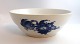 Königliches 
Kopenhagen. 
Blaue Blume. 
Schüssel. 
Modell 8065. 
Durchmesser 23 
cm. Höhe 9 cm. 
(1 Wahl)