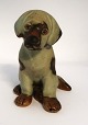Bing & 
Gröndahl. 
Steinzeug. 
Bernhardinerwelpe.
 Modell 1926. 
Höhe 12,5 cm (1 
Wahl)