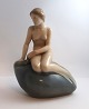 Royal 
Copenhagen. 
Porzellanfigur. 
Die kleine 
Meerjungfrau. 
Modell 150 
(4431). Höhe 22 
cm. (1 Wahl)