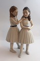 Royal Copenhagen. Porzellanfigur. Ballettmädchen. Modell 135. Höhe 21 cm. (1 
Wahl)