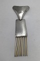 Herman Siersbøl 
Sterling Sølv 
Halssmykke 
(Slips)
Måler 15 cm x 
5.2 cm (5.90 
inch x 2.04 
inch) ...