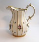 Königliches Kopenhagen. Henriette. Wasserkrug. Modell 444-8526. Höhe 19 cm. (1 
Wahl).