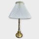 Große 
Tischlampe mit 
neuerem Le 
Klint 
Lampenschirm, 
Gesamthöhe ca. 
70 cm, Guter 
gebrauchter 
Zustand.