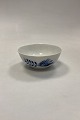 Royal 
Copenhagen Bleu 
Royal Skål No. 
14026