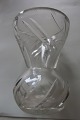 Alte Vase aus 
Krystal Glas
Mit schöner 
Dekoration im 
Glas
H: 10,5cm
B: 8cm
In sehr gutem 
...