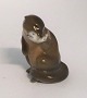 Royal Copenhagen. Porzellanfigur. Otter mit Fisch. Modell 2333. Höhe 5,5 cm. (1 
Wahl)